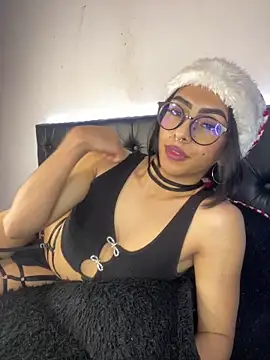 Snapshot of Skyler__blue4 chatting on 12/27/24, 07:24 Skyler  blue4 online show from 12/27/24, 07:24