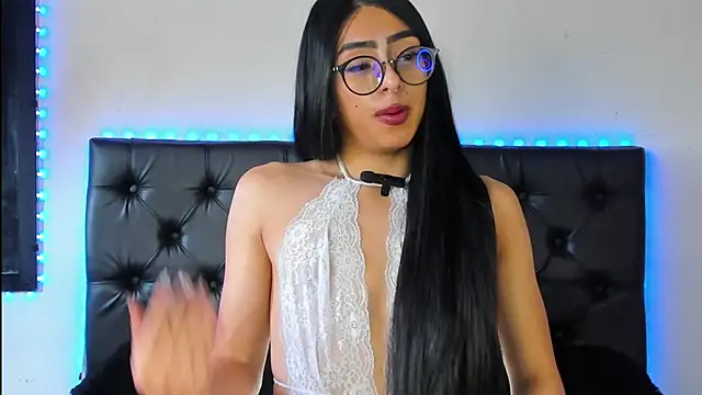 Snapshot of Skyler__blue4 chatting on 01/12/25, 08:47 Skyler  blue4 online show from 01/12/25, 08:47