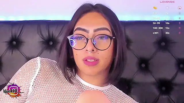 Snapshot of Skyler__blue4 chatting on 01/30/25, 02:15 Skyler  blue4 online show from 01/30/25, 02:15