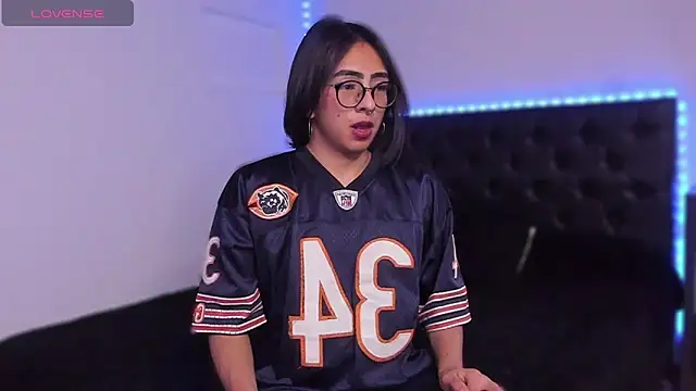 Snapshot of Skyler__blue4 chatting on 03/03/25, 04:47 Skyler  blue4 online show from 03/03/25, 04:47