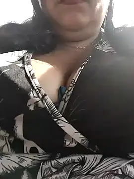 sara pineros online show from 12/09/24, 08:33