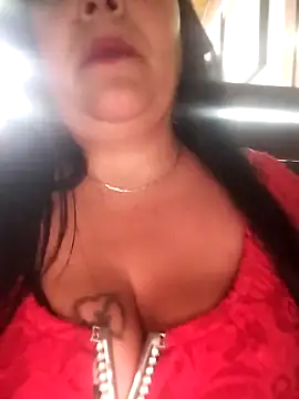 sara pineros online show from 01/21/25, 09:46