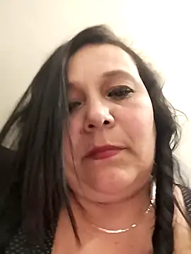 sara pineros online show from 01/28/25, 10:23