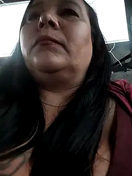 sara pineros online show from 03/10/25, 08:34