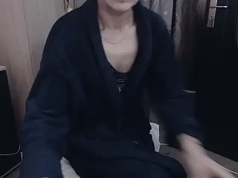 Snapshot of HornyClitX chatting on 03/29/26, 06:35 HornyClitX online show from 03/29/26, 06:35