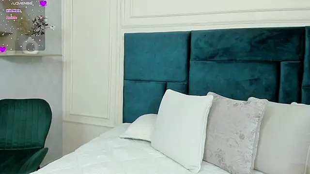 Charlotte Mayer online show from 02/22/25, 11:24