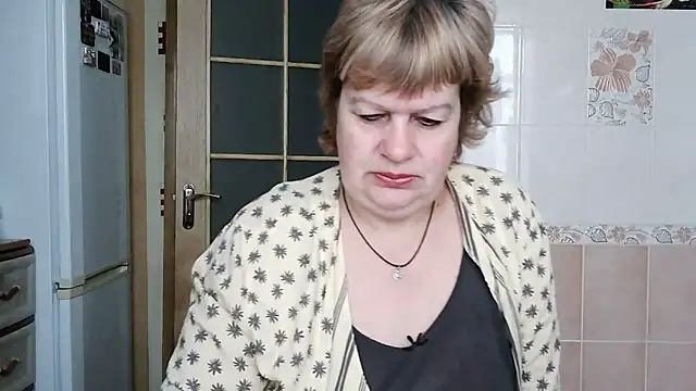 Ettie Tonia online show from 02/15/25, 06:23