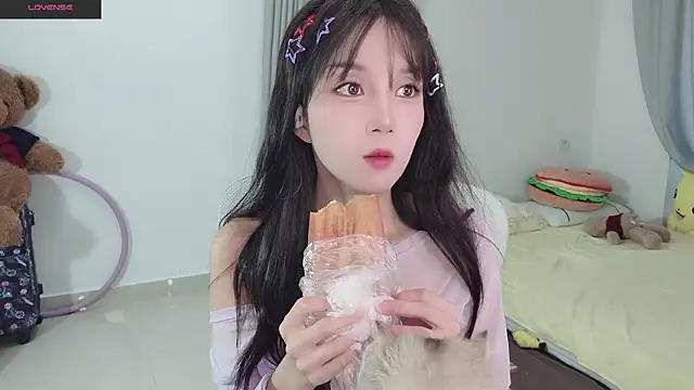 AnAn-520 online show from 10/17/25, 03:10