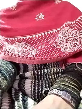 Snapshot of Cute-Ridhima chatting on 01/07/25, 03:44 Cute-Ridhima online show from 01/07/25, 03:44