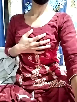 Snapshot of Cute-Ridhima chatting on 02/20/25, 04:28 Cute-Ridhima online show from 02/20/25, 04:28