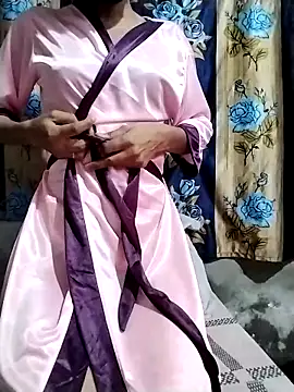 Snapshot of Cute-Ridhima chatting on 02/21/25, 04:18 Cute-Ridhima online show from 02/21/25, 04:18