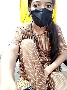 Snapshot of Cute-Ridhima chatting on 10/07/25, 04:48 Cute-Ridhima online show from 10/07/25, 04:48