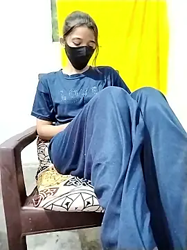 Snapshot of Cute-Ridhima chatting on 10/08/25, 04:54 Cute-Ridhima online show from 10/08/25, 04:54