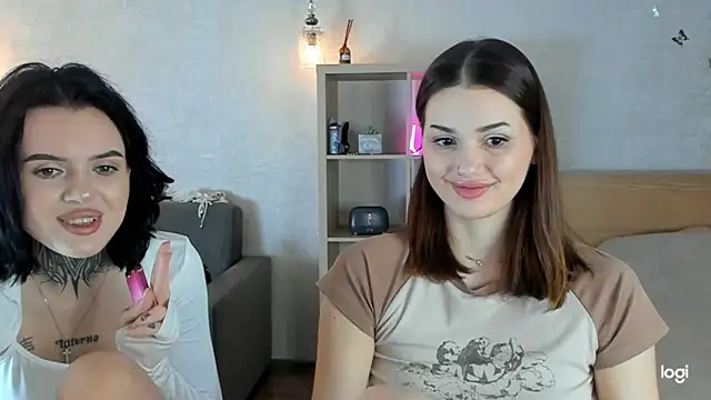 Snapshot of KeithTown chatting on 12/16/24, 08:31 KeithTown online show from 12/16/24, 08:31