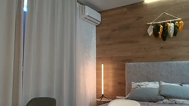 Snapshot of KeithTown chatting on 02/10/25, 07:58 KeithTown online show from 02/10/25, 07:58