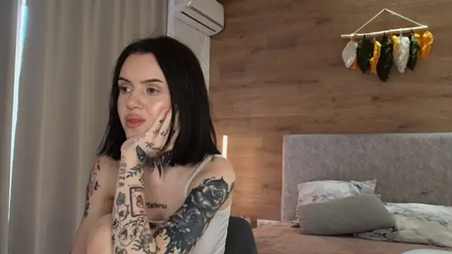 Snapshot of KeithTown chatting on 03/17/25, 08:07 KeithTown online show from 03/17/25, 08:07