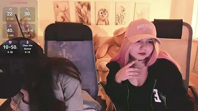 Elainebeness online show from 03/18/26, 10:46