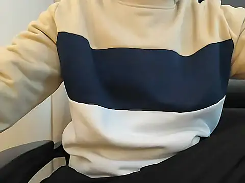 Snapshot of jayb0y61 chatting on 02/14/25, 06:45 jayb0y61 online show from 02/14/25, 06:45