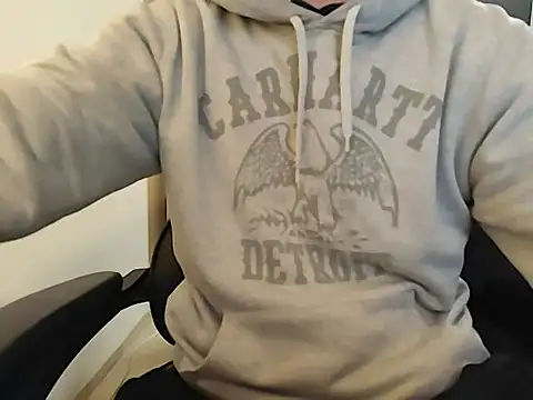 Snapshot of jayb0y61 chatting on 02/24/25, 03:23 jayb0y61 online show from 02/24/25, 03:23