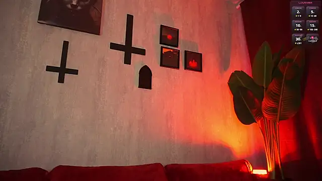 poisonivy  online show from 02/07/26, 10:30