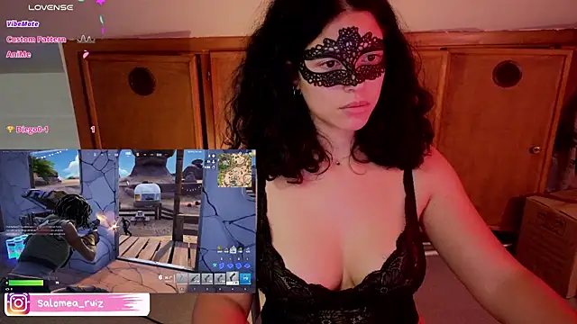 Snapshot of salomea_r chatting on 04/16/26, 09:39 salomea r online show from 04/16/26, 09:39