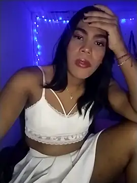 Snapshot of fernanda_Sweet1 chatting on 02/22/25, 10:40 fernanda Sweet1 online show from 02/22/25, 10:40