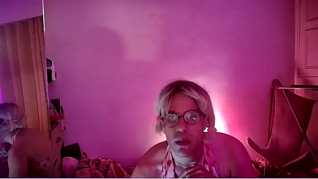 Soraya Sissy  online show from 11/30/25, 08:57