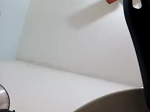 Snapshot of Gostozim7 chatting on 02/05/25, 08:04 Gostozim7 online show from 02/05/25, 08:04