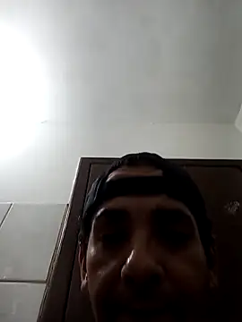 Snapshot of Gostozim7 chatting on 03/11/25, 06:21 Gostozim7 online show from 03/11/25, 06:21