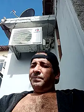 Snapshot of Gostozim7 chatting on 10/21/25, 05:24 Gostozim7 online show from 10/21/25, 05:24