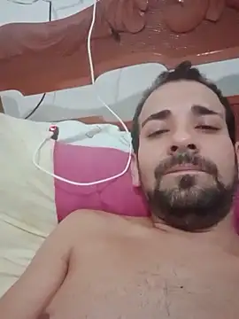 Snapshot of Gostozim7 chatting on 12/04/25, 02:04 Gostozim7 online show from 12/04/25, 02:04