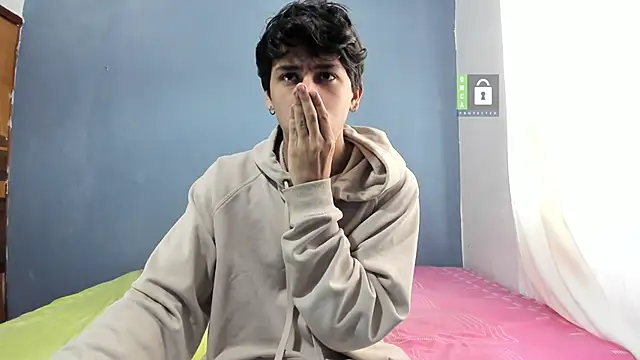 Snapshot of Kanterfun chatting on 03/22/25, 12:35 Kanterfun online show from 03/22/25, 12:35