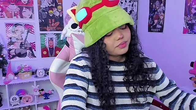 Snapshot of anyburkee chatting on 12/29/24, 04:05 anyburkee online show from 12/29/24, 04:05