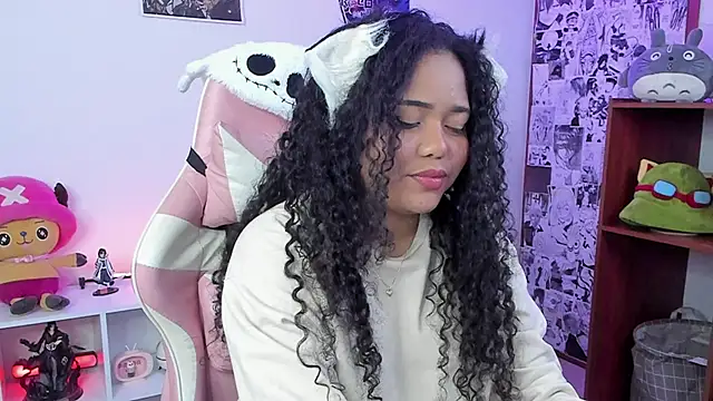 Snapshot of anyburkee chatting on 02/06/25, 04:42 anyburkee online show from 02/06/25, 04:42