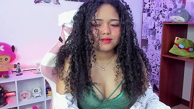 Snapshot of anyburkee chatting on 02/13/25, 05:05 anyburkee online show from 02/13/25, 05:05