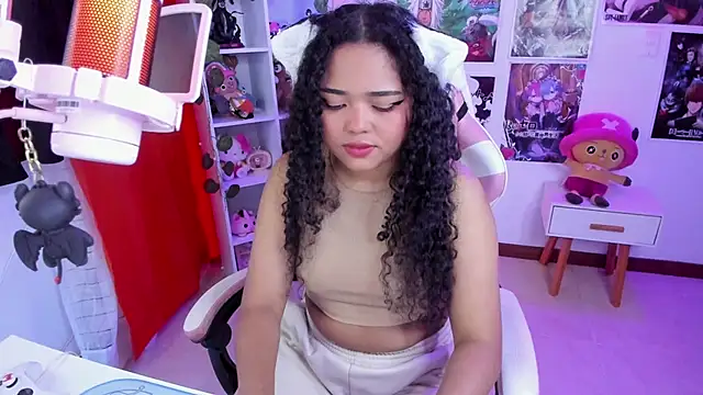 Snapshot of anyburkee chatting on 03/18/25, 04:15 anyburkee online show from 03/18/25, 04:15