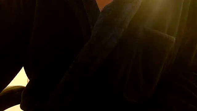 Snapshot of GirthBullger4You chatting on 10/10/25, 04:55 GirthBullger4You online show from 10/10/25, 04:55