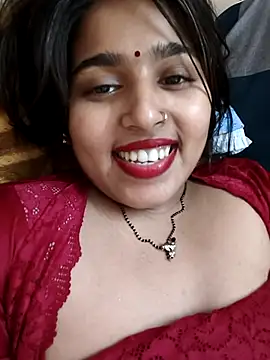 Snapshot of Sweet-Rani chatting on 04/18/26, 08:09 Sweet-Rani online show from 04/18/26, 08:09
