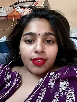 Snapshot of Sweet-Rani chatting on 04/21/26, 09:26 Sweet-Rani online show from 04/21/26, 09:26