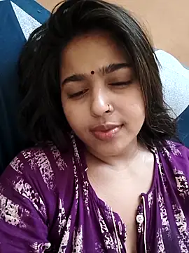 Snapshot of Sweet-Rani chatting on 04/21/26, 09:28 Sweet-Rani online show from 04/21/26, 09:28