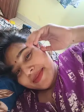 Snapshot of Sweet-Rani chatting on 04/22/26, 10:06 Sweet-Rani online show from 04/22/26, 10:06