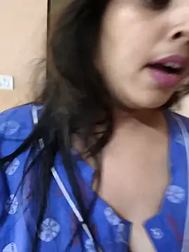 Snapshot of Sweet-Rani chatting on 05/07/26, 05:18 Sweet-Rani online show from 05/07/26, 05:18