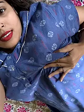 Snapshot of Sweet-Rani chatting on 05/11/26, 09:26 Sweet-Rani online show from 05/11/26, 09:26