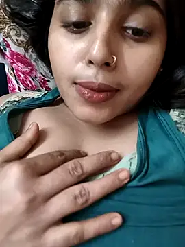 Snapshot of Sweet-Rani chatting on 05/12/26, 05:21 Sweet-Rani online show from 05/12/26, 05:21