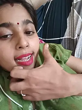 Snapshot of Sweet-Rani chatting on 05/18/26, 04:57 Sweet-Rani online show from 05/18/26, 04:57