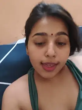 Snapshot of Sweet-Rani chatting on 05/26/26, 05:53 Sweet-Rani online show from 05/26/26, 05:53