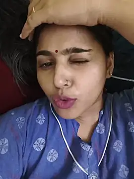Snapshot of Sweet-Rani chatting on 05/28/26, 06:49 Sweet-Rani online show from 05/28/26, 06:49