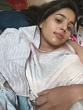 Snapshot of Sweet-Rani chatting on 06/01/26, 05:47 Sweet-Rani online show from 06/01/26, 05:47