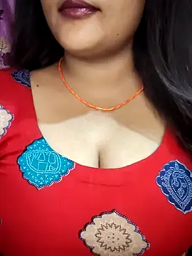 Snapshot of cutepragya2 chatting on 11/11/25, 06:35 cutepragya2 online show from 11/11/25, 06:35