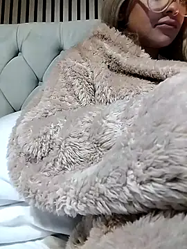 fofinhaa12 online show from 11/07/25, 02:39